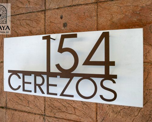 ROTULO-ACERO-CORTEN-68RO-03-LOSCAPRICHOSDEMARIA.COM_.jpg
