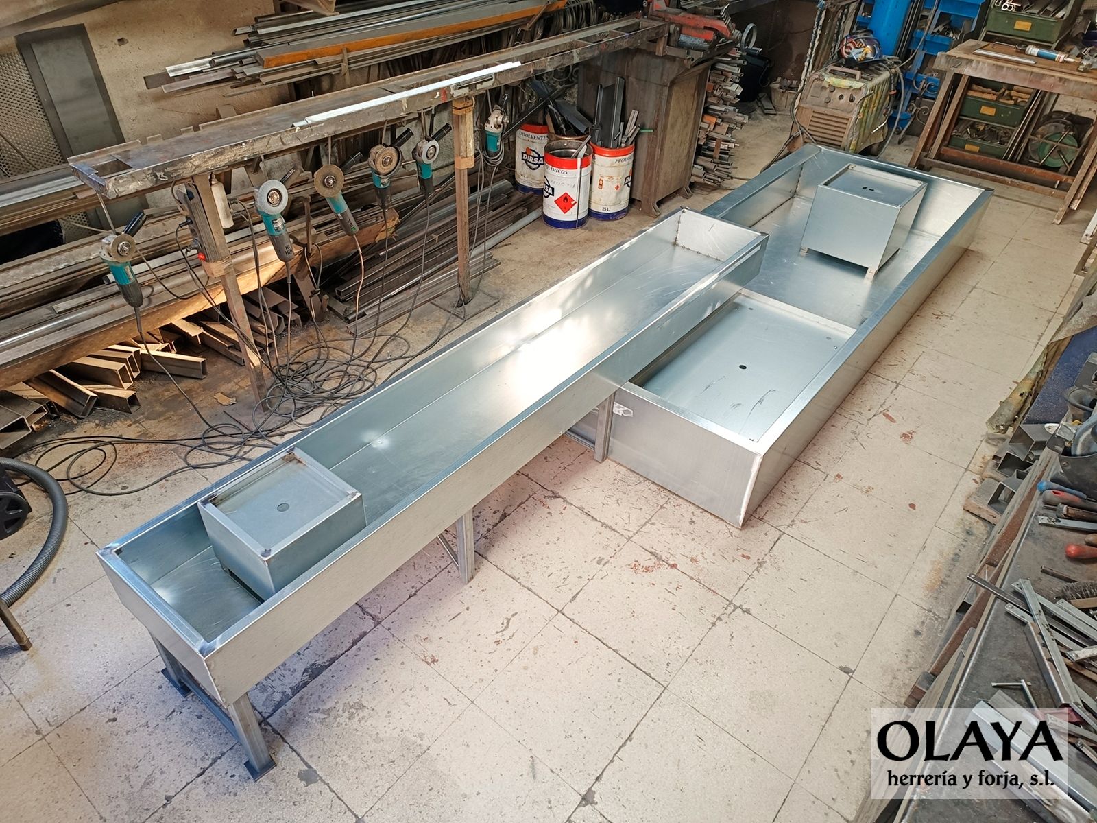 FUENTE DE FORJA-17-03 FUENTE DE FORJA GALVANIZADA. OLAYAHERRERIAYFORJA.COM