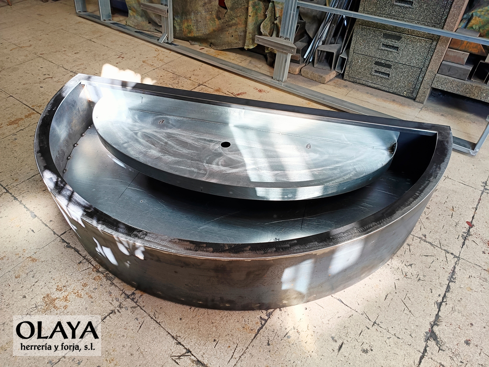 FUENTE DE ACERO CORTEN 30-04 OLAYAHERRERIAYFORJA.COM
