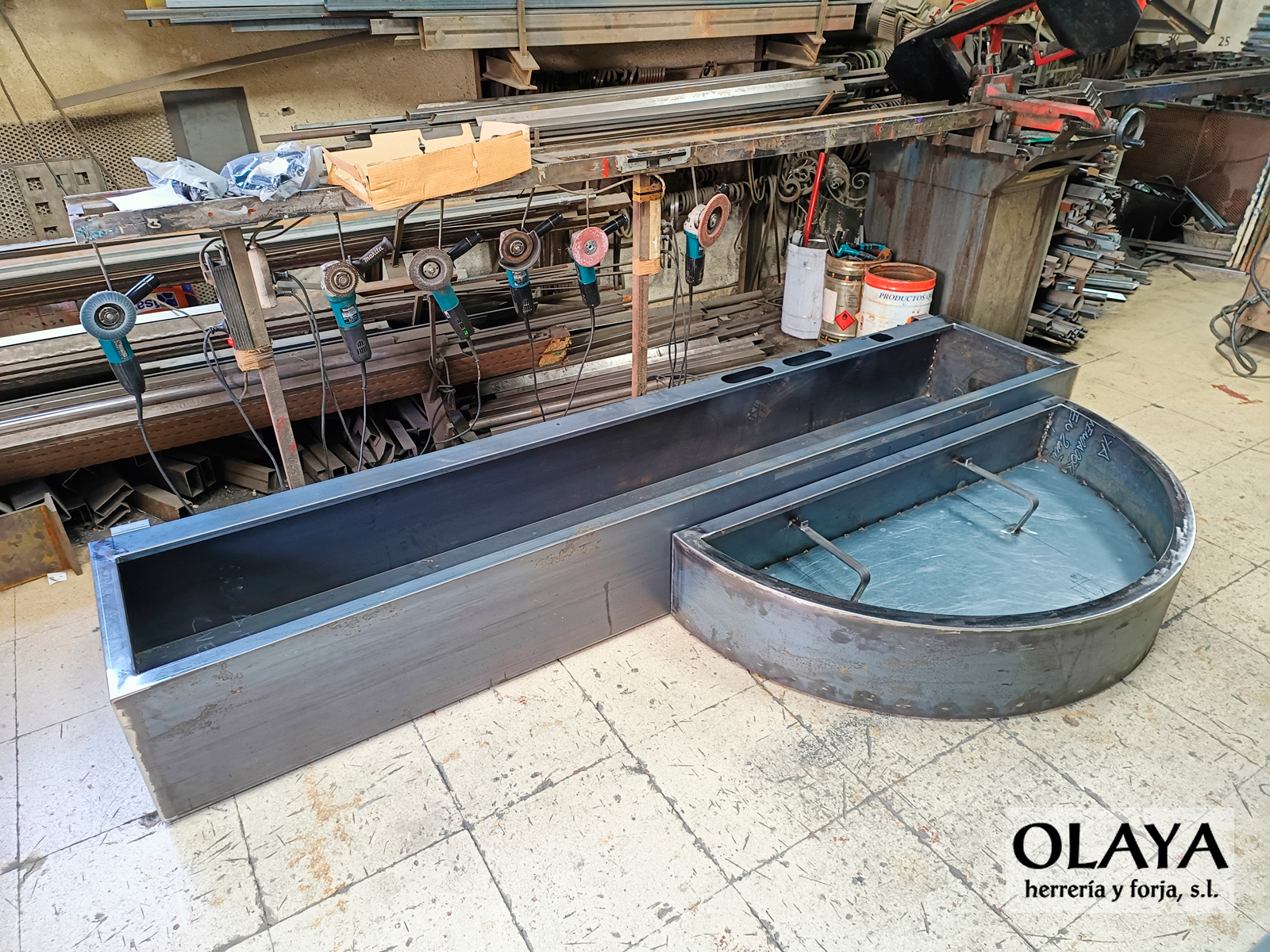 FUENTE DE ACERO CORTEN 30-05 OLAYAHERRERIAYFORJA.COM