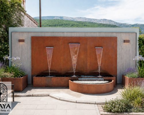 FUENTE DE ACERO CORTEN 30-16 OLAYAHERRERIAYFORJA.COM